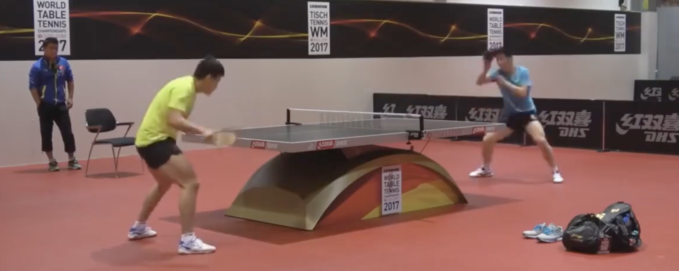 训练与球馆走廊氛围图